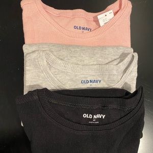 Set of 3 5t long sleeve thermal tops